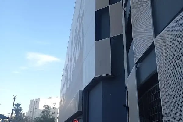 Alsancak Punta Katlı Otoparkı - Resim 5