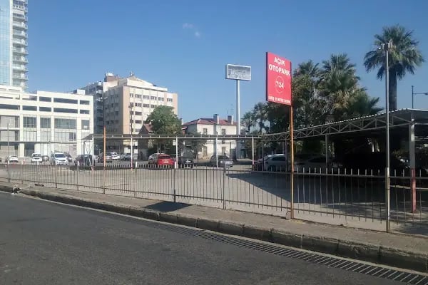 Alsancak Punta Katlı Otoparkı - Resim 15