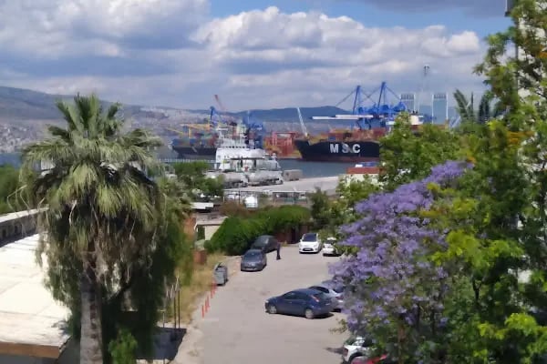 Alsancak Punta Katlı Otoparkı - Resim 20
