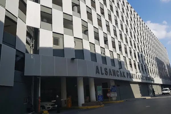 Alsancak Punta Katlı Otoparkı - Resim 4