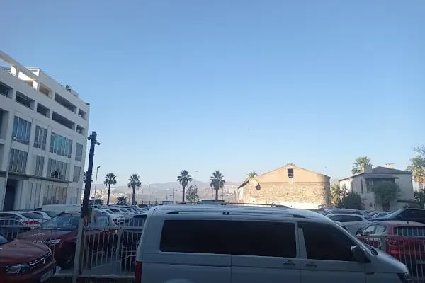 Alsancak Punta Katlı Otoparkı - Resim 12