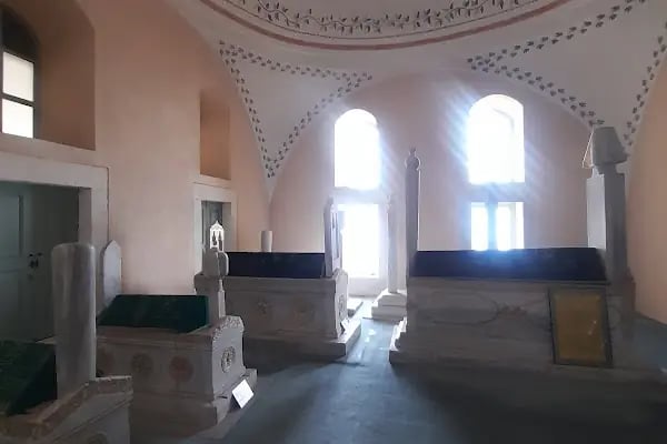 Güzelce Ali Paşa Türbesi - Resim 8