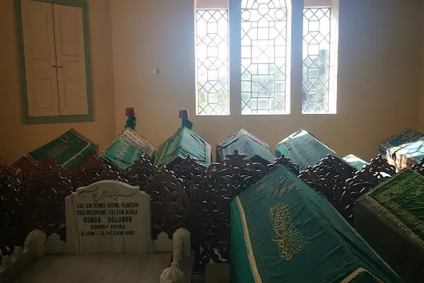 Güzelce Ali Paşa Türbesi - Resim 4