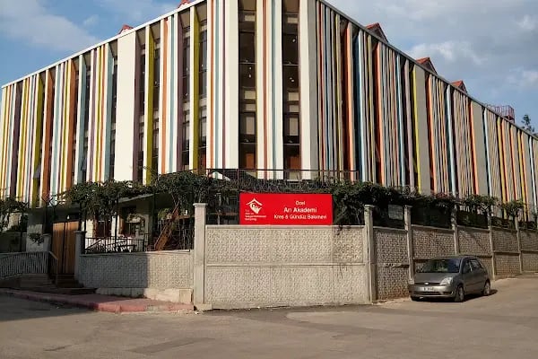Arı Akademi Montessori Okulu - Resim 7