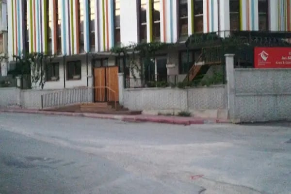 Arı Akademi Montessori Okulu - Resim 9