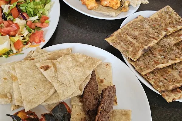 Fortress cafe & Restaurant & Shisha - Resim 3