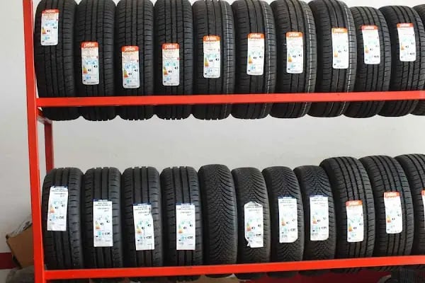 AKDEMİR OTO LASTİK - Resim 12