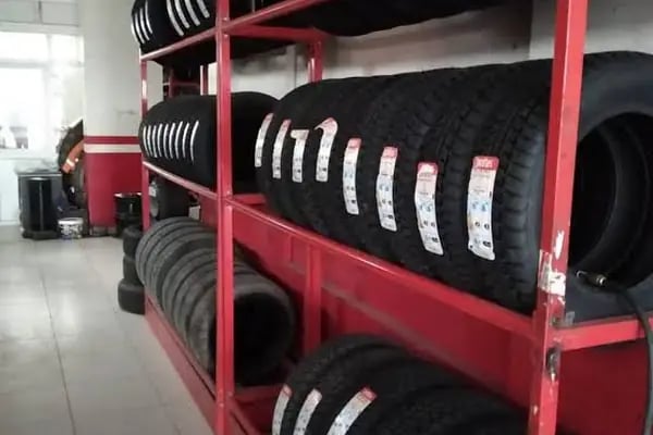 AKDEMİR OTO LASTİK - Resim 16
