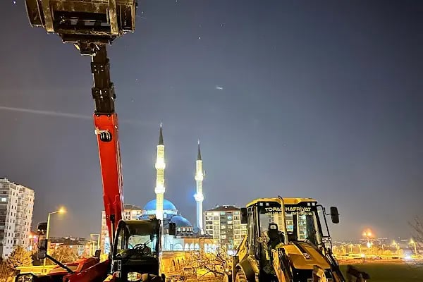 Akyurt Kepçe Manitou Vinç - Resim 2