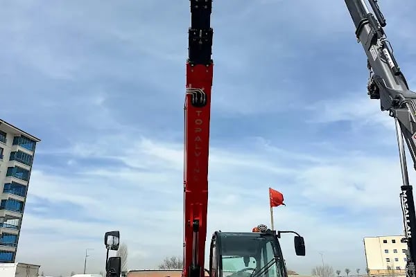 Akyurt Kepçe Manitou Vinç - Resim 3