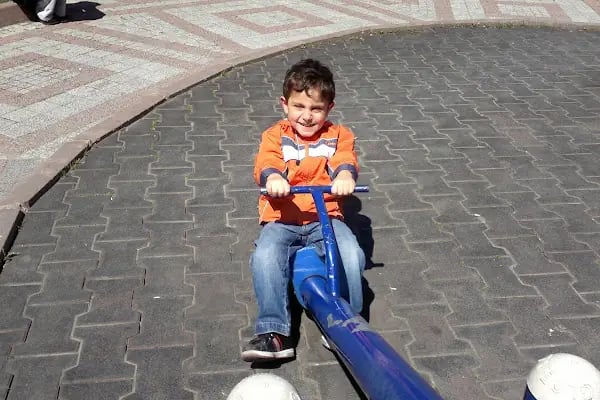 Şht. Çvş. K. Demirel Parkı - Resim 13