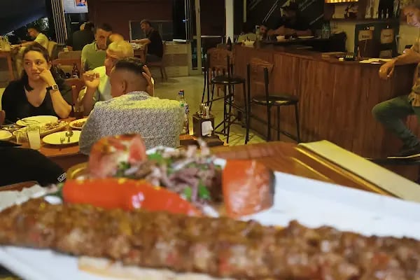 İki tek restaurant - Resim 16