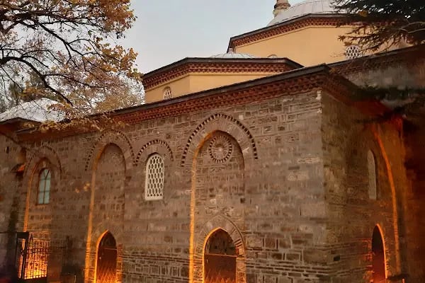 Gazi Orhan Bey Camii - Resim 10