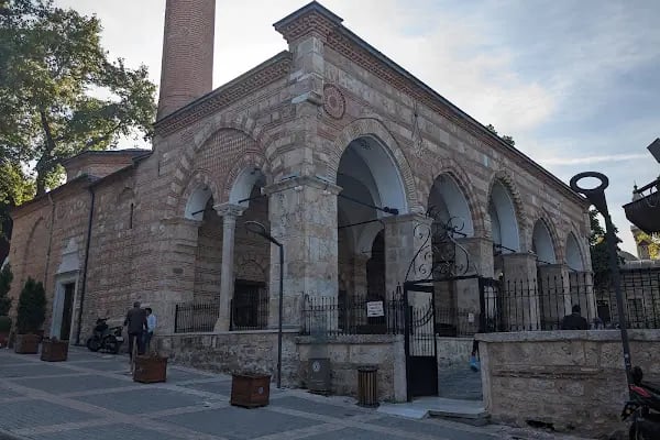 Gazi Orhan Bey Camii - Resim 12