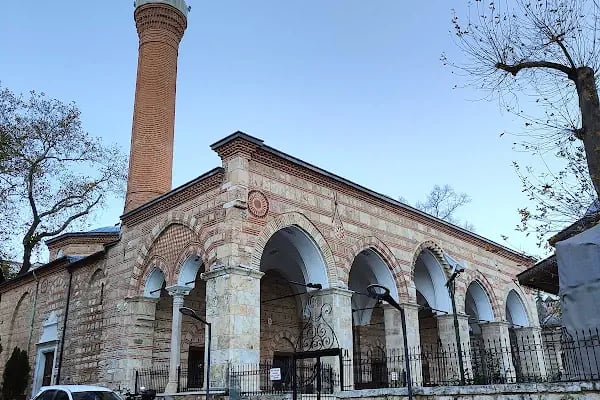 Gazi Orhan Bey Camii - Resim 2
