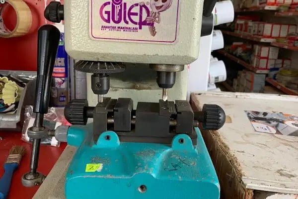 Emin Ticaret Yapı Market - Resim 8