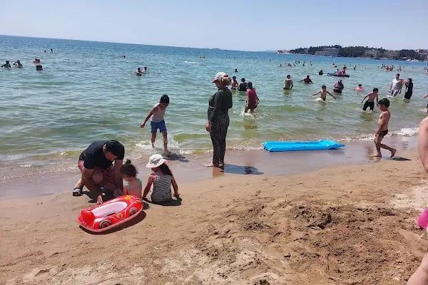 Bayramoğlu Ada Plaj Ve Dinlenme Tesisi - Resim 2