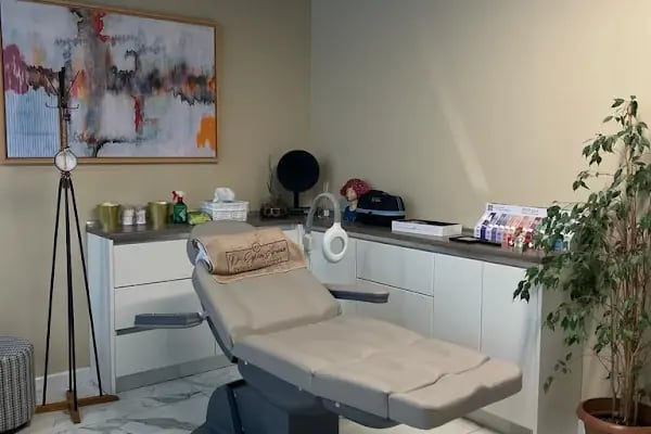 Uzm. Dr. Eylem Emel Arıkan - Resim 7