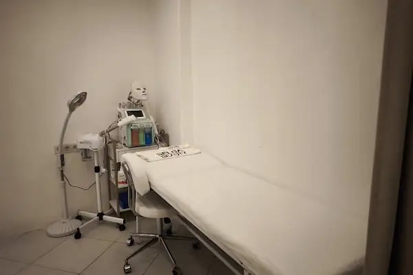 Selda Beauty - Turgutreis Güzellik Merkezi Turgutreis Kuaför Salonu - Resim 7