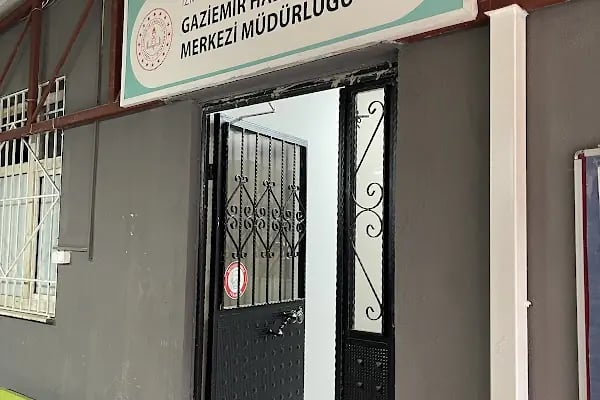 Gaziemir Halk Eğitim Merkezi - Resim 18
