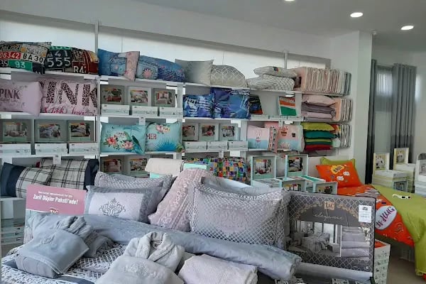 Taç Alanya Fabrika Satış Mağazası - Resim 16