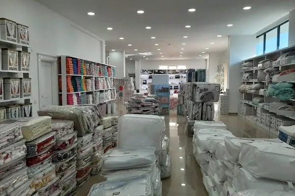 Taç Alanya Fabrika Satış Mağazası - Resim 2