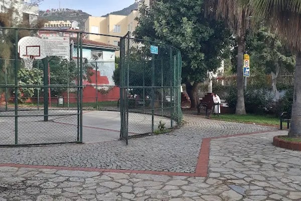 Güllü Çocuk Parkı - Resim 19