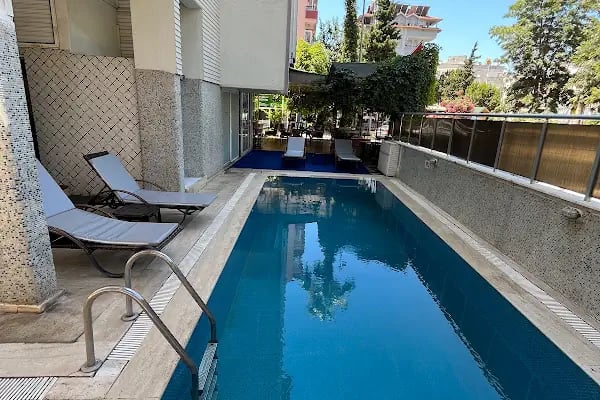 Larsen's Suit Hotel - Resim 14