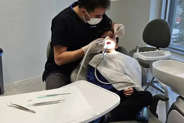 Özel DentMaster Ağız ve Diş Sağlığı Polikliniği - Resim 9