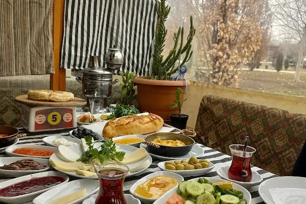 Vitamin Cafe - Resim 5