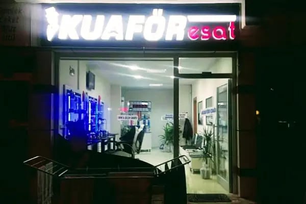 ESAT ERKEK KUAFÖRÜ - Resim 5