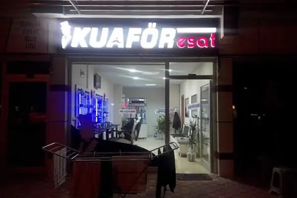 ESAT ERKEK KUAFÖRÜ - Resim 2