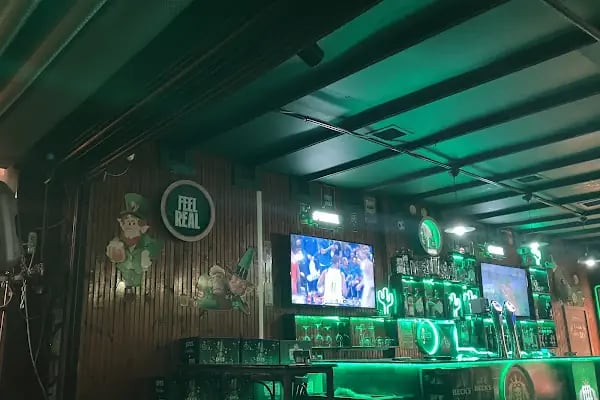 Greenish Pub - Resim 2