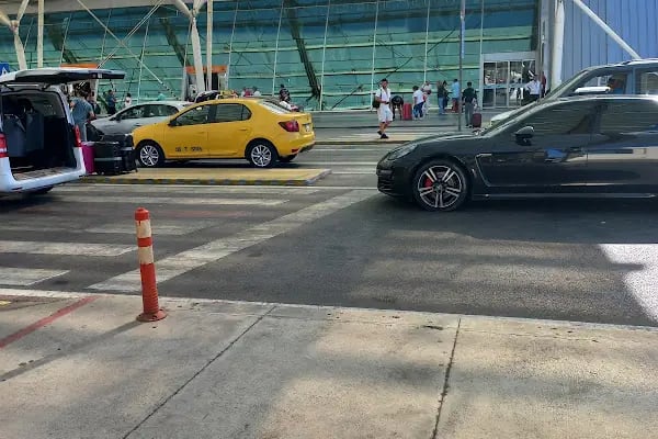 İzmir Rent Car İzmir Havalimanı Araç Kiralama - Resim 20