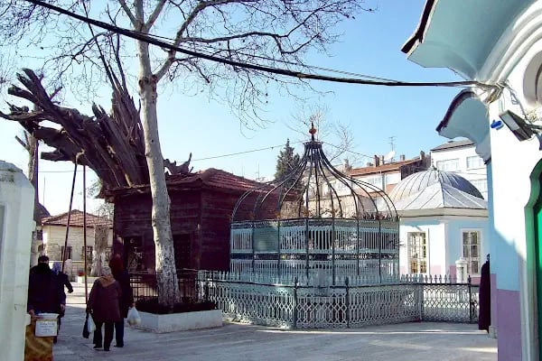 Çifte Sultanlar Türbesi - Resim 6