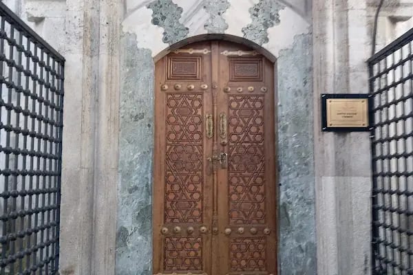 Çifte Sultanlar Türbesi - Resim 16