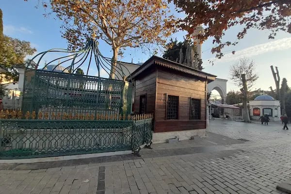 Çifte Sultanlar Türbesi - Resim 3