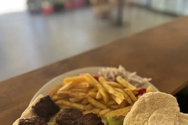 Eflatun Cafe Fastfood - Resim 4