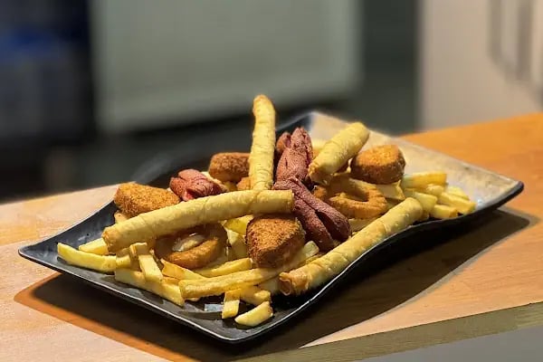 Eflatun Cafe Fastfood - Resim 2