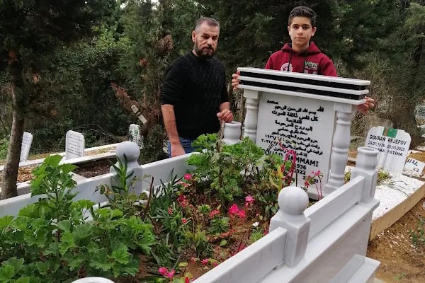 bahai gülistani cavid mezarlığı - Resim 18