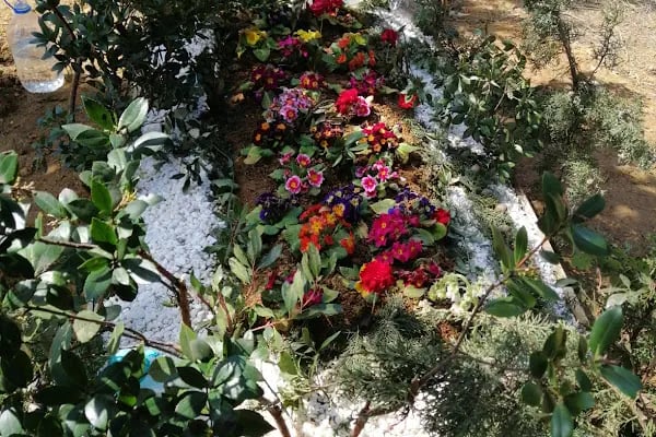 bahai gülistani cavid mezarlığı - Resim 11