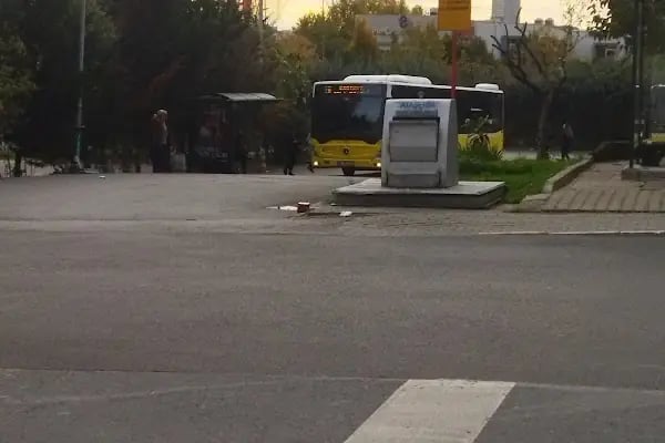 Batı Ataşehir Peronlar - Resim 19