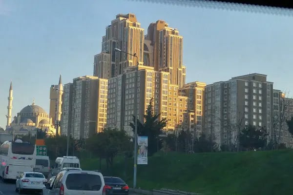 Batı Ataşehir Peronlar - Resim 12