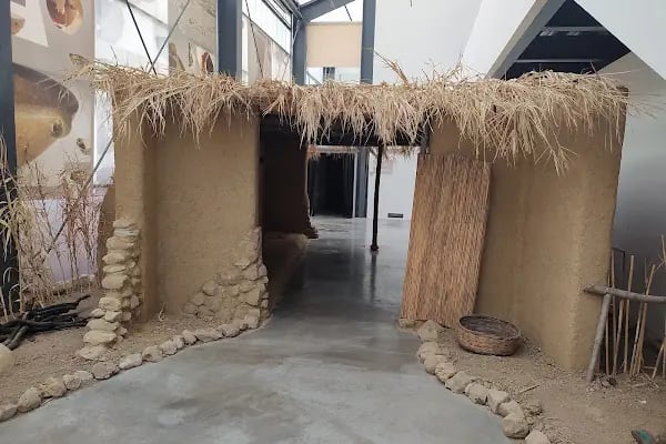 Yeşilova Höyüğü Ziyaretçi Merkezi - Resim 13