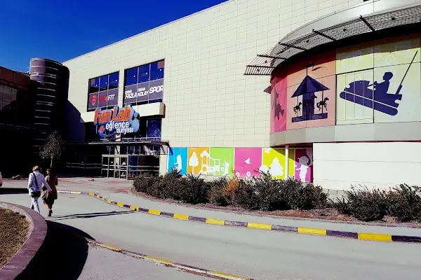 Vega Outlet - Resim 2