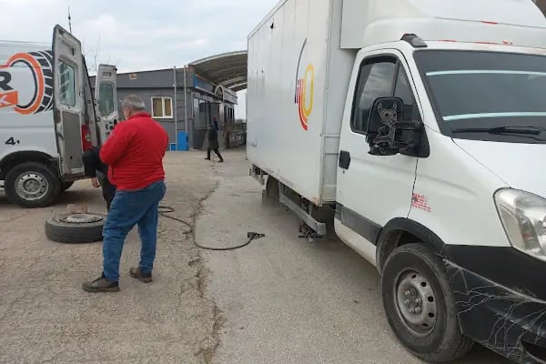 İnegöl Vezir Oto Lastik-Yol Yardım 7/24 - Resim 6