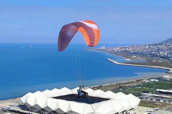 Trabzon Sera Gölü Yamaç Paraşütü - Resim 2