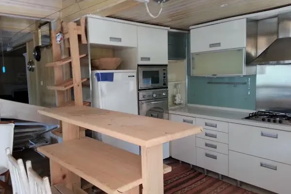 Astopia Hotel &amp; Cafe - Resim 16