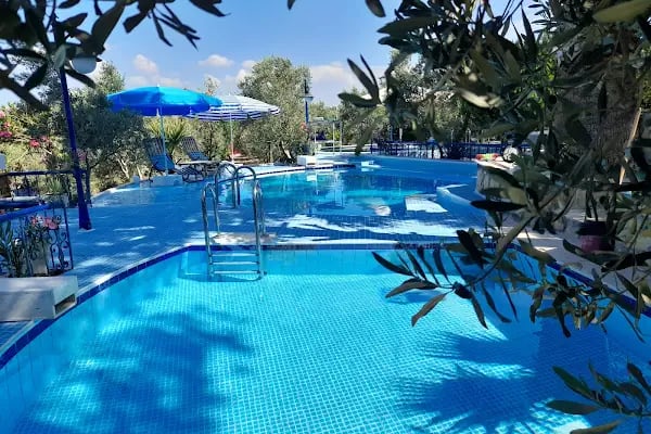 Astopia Hotel &amp; Cafe - Resim 3