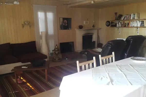 Astopia Hotel &amp; Cafe - Resim 17